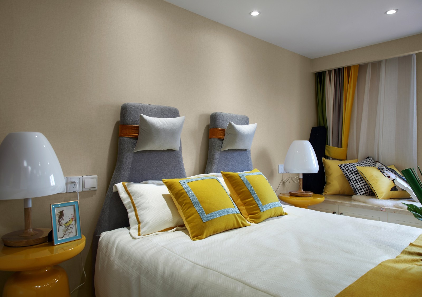 龍湖九里晴川-現(xiàn)代簡約-臥室設(shè)計效果圖